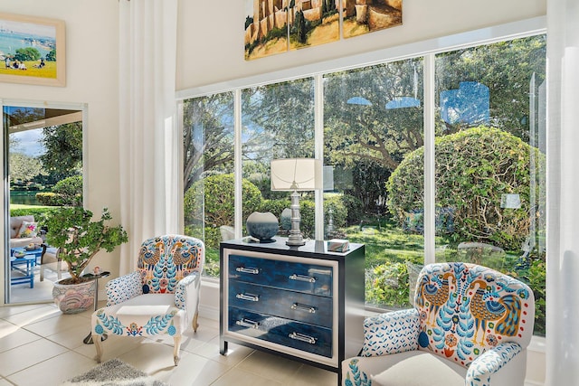 12020 SE Birkdale Run, Jupiter, FL 33469 - living area featuring tile patterned flooring