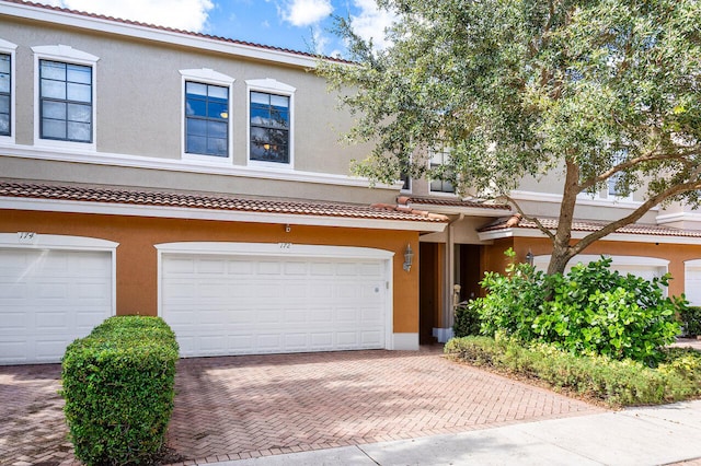 view of front of home featuring a garage