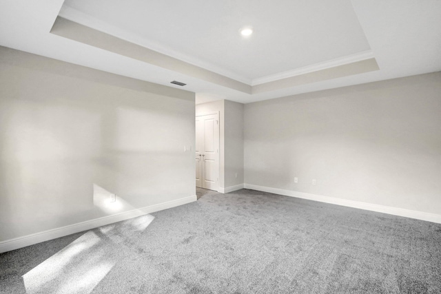 unfurnished room with carpet flooring