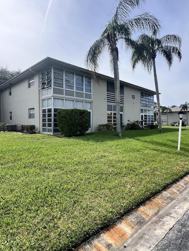 13 Lake Vista Trl Unit 205, Port Saint Lucie, FL 34952 - view of building exterior