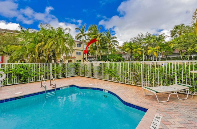 view of swimming pool