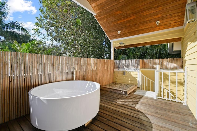 2388 Palm Harbor Dr, Palm Beach Gardens, FL 33410 - deck with fence