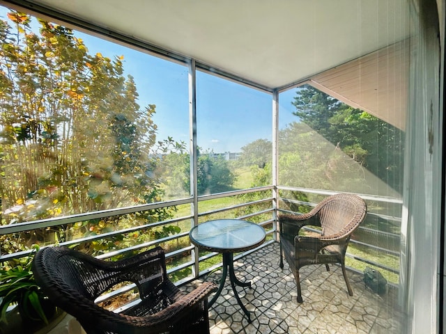 view of sunroom / solarium