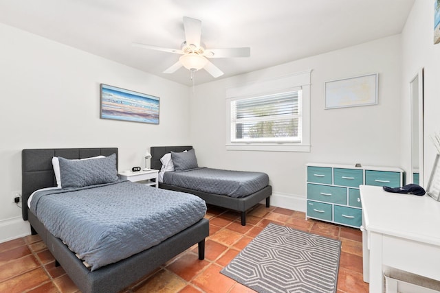 bedroom featuring ceiling fan