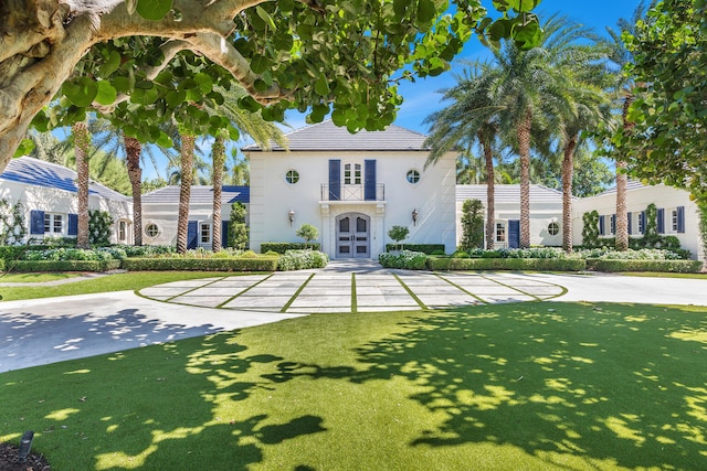 view of mediterranean / spanish-style home