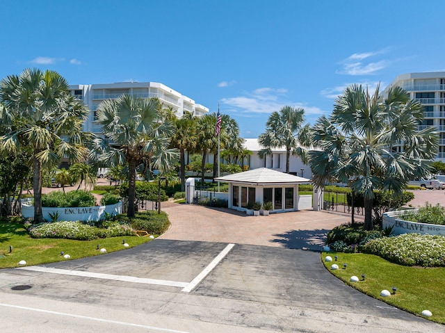 3170 S Ocean Blvd Unit S606, Palm Beach, FL 33480 - view of property with fence