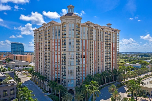 550 Okeechobee Blvd Unit 509, West Palm Beach, FL 33401 - view of building exterior featuring a city view