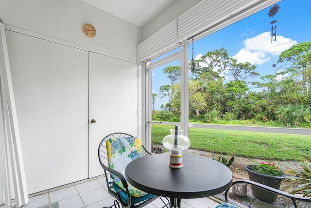 view of sunroom / solarium