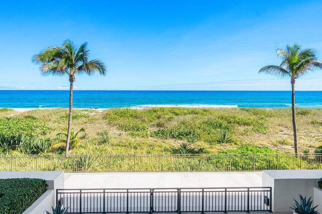 1800 S Ocean Blvd Unit 2A, Boca Raton, FL 33432 - water view with local beach