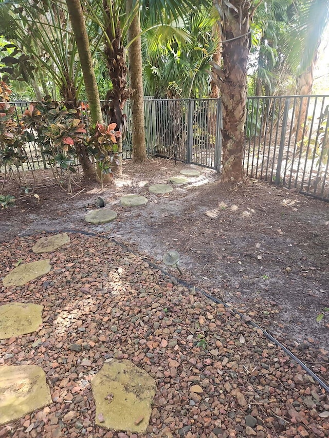 10592 Northgreen Dr, Lake Worth, FL 33449 - view of yard
