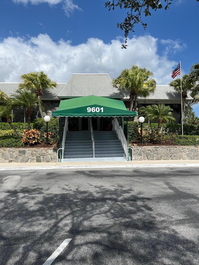 18081 SE Country Club Dr Unit 17Apt 167, Tequesta, FL 33469 - view of property