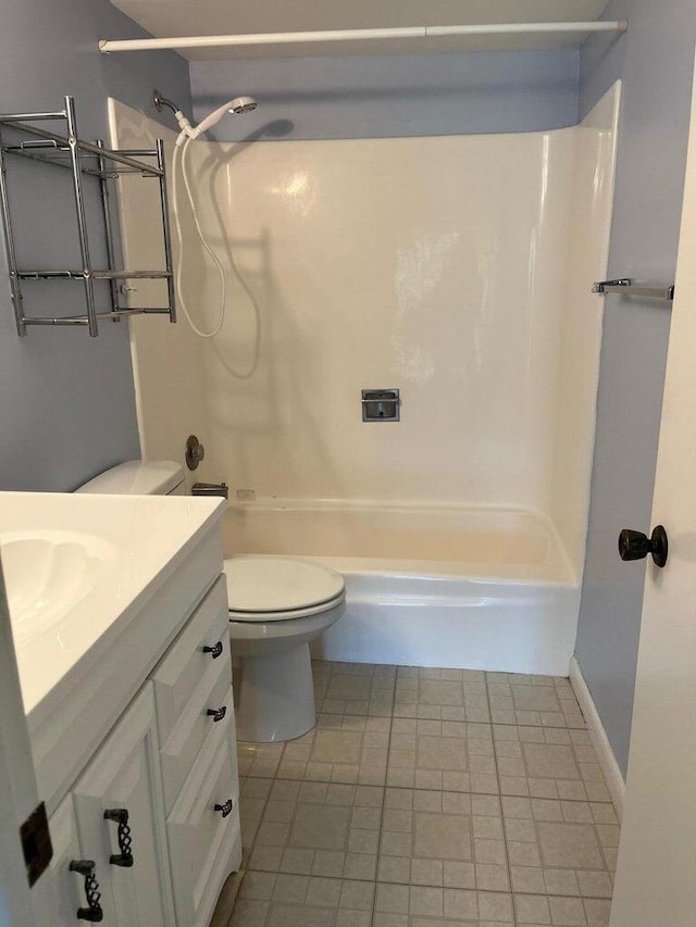 18081 SE Country Club Dr Unit 17Apt 167, Tequesta, FL 33469 - full bath featuring  shower combination and vanity