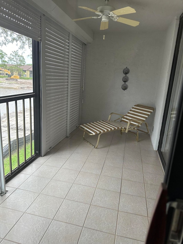 balcony with ceiling fan