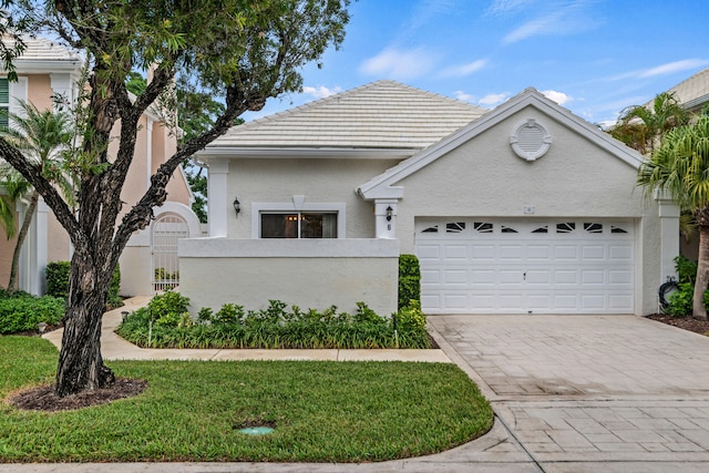 view of front of home featuring a garage