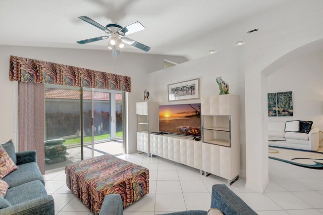 bedroom featuring ceiling fan and light colored carpet