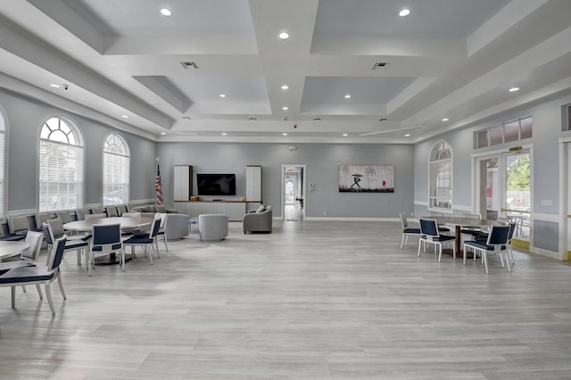 dining area featuring baseboards, visible vents, and recessed lighting