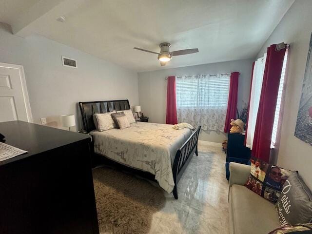 bedroom with ceiling fan