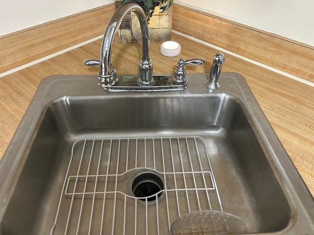 details featuring sink