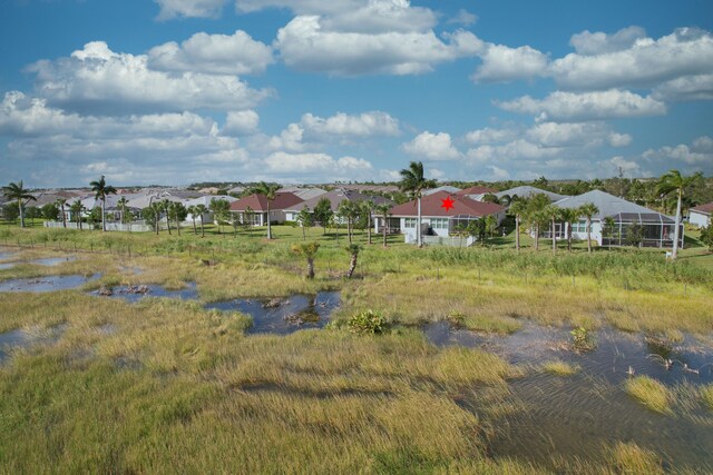 view of yard featuring a water view