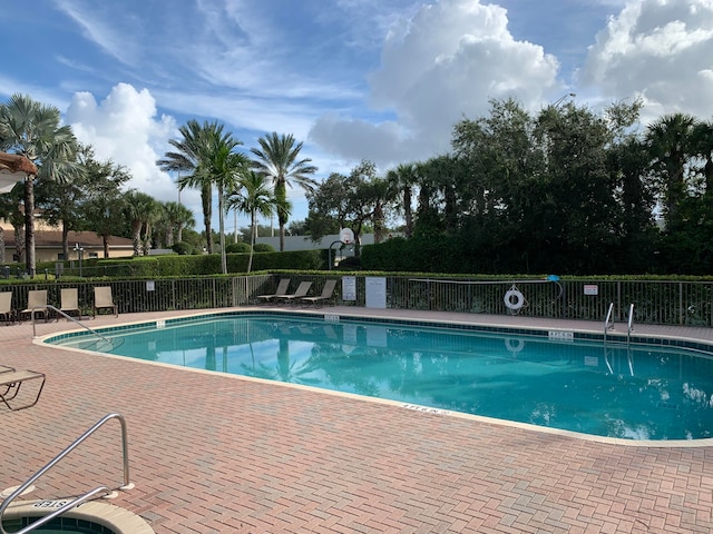 view of swimming pool