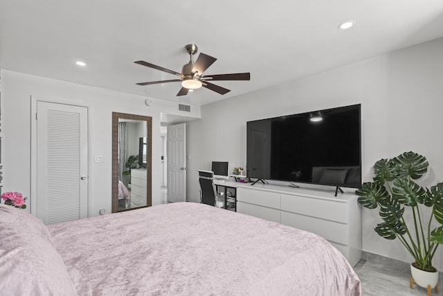 bedroom featuring ceiling fan