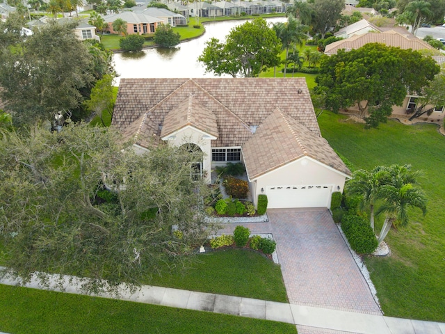 bird's eye view featuring a water view