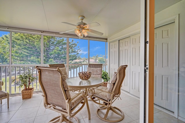 1260 NW 20th Ave Unit 203, Delray Beach, FL 33445 - sunroom / solarium with a wealth of natural light and ceiling fan