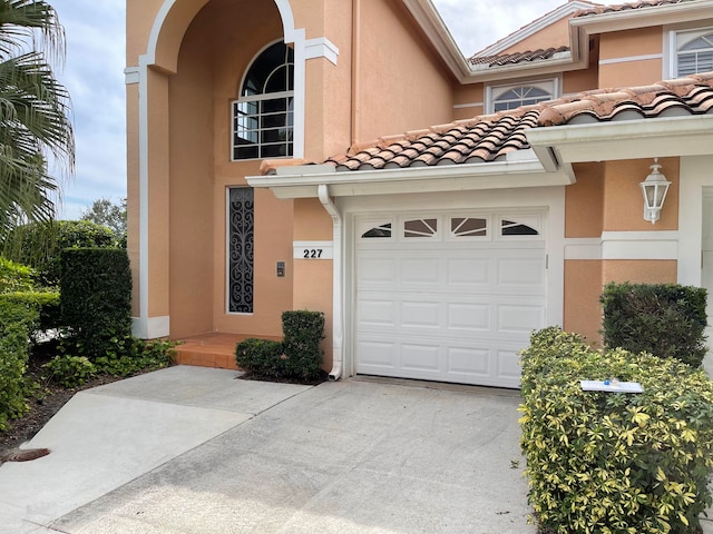 view of front of house with a garage