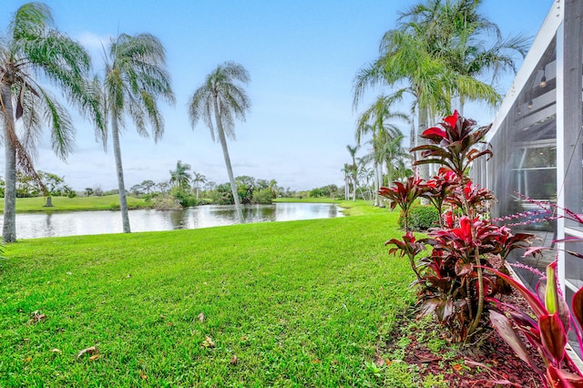 view of yard featuring a water view