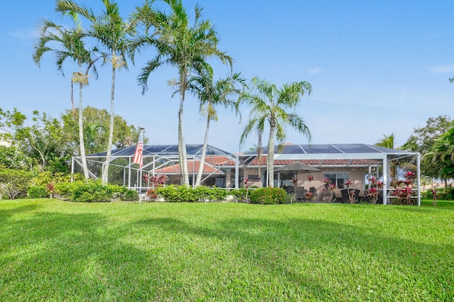 view of yard featuring a lanai