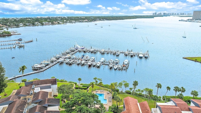 bird's eye view featuring a water view