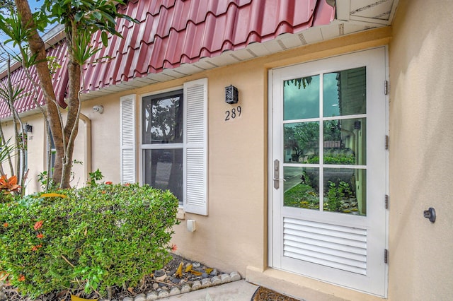 view of property entrance