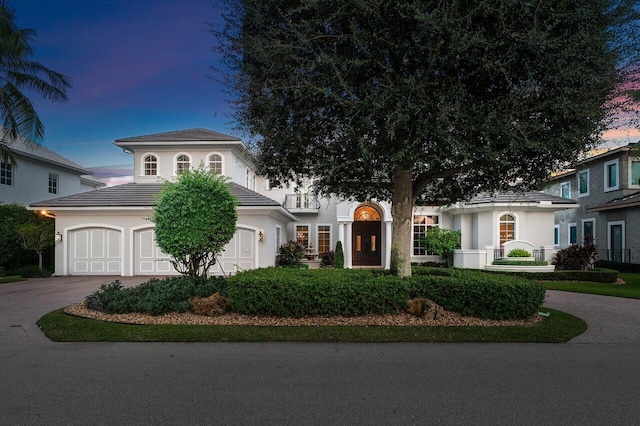 view of front of home featuring a garage