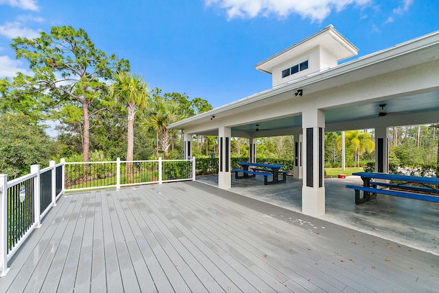 deck featuring ceiling fan