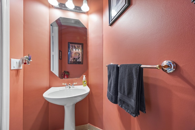 bathroom with sink