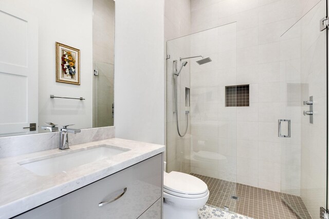 laundry room featuring cabinets, washer and clothes dryer, and sink