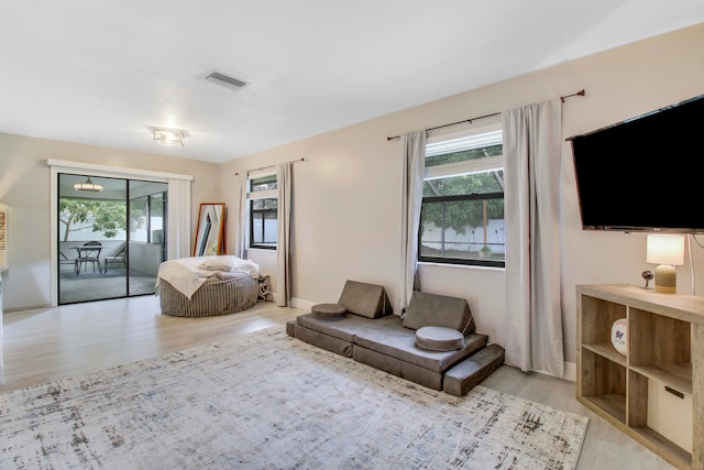 living area with light wood-type flooring