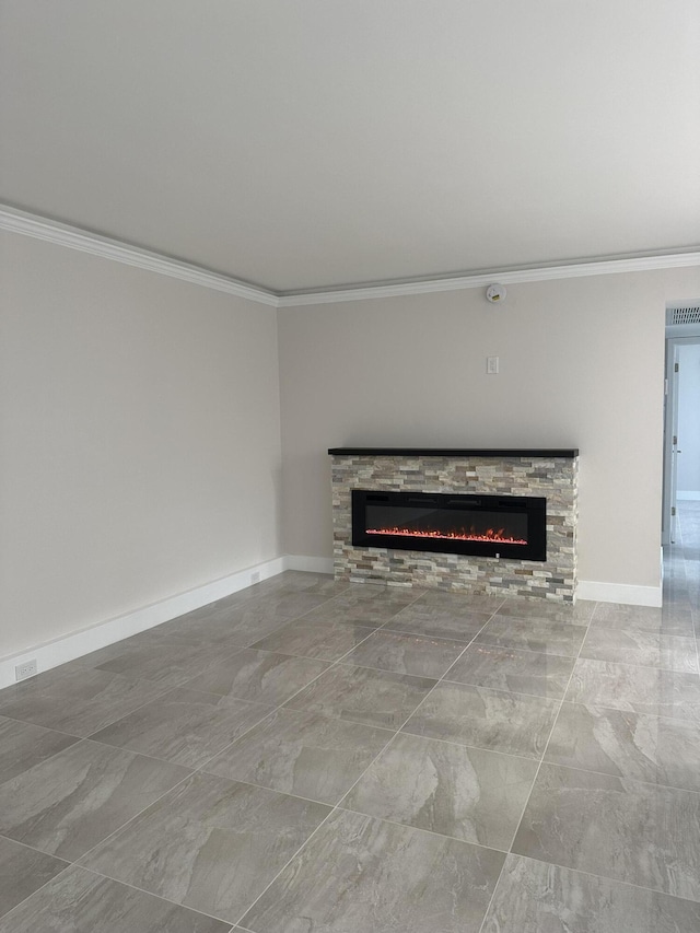 256 Suffolk Unit G, Boca Raton, FL 33434 - unfurnished living room with a fireplace, crown molding, marble finish floors, and baseboards