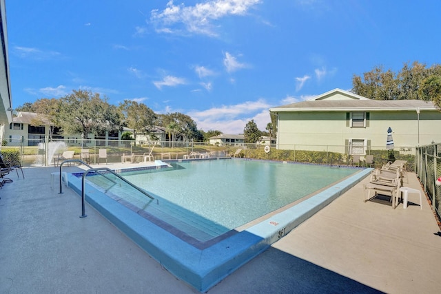 1701 Sabal Ridge Cir Unit G, Palm Beach Gardens, FL 33418 - view of community pool