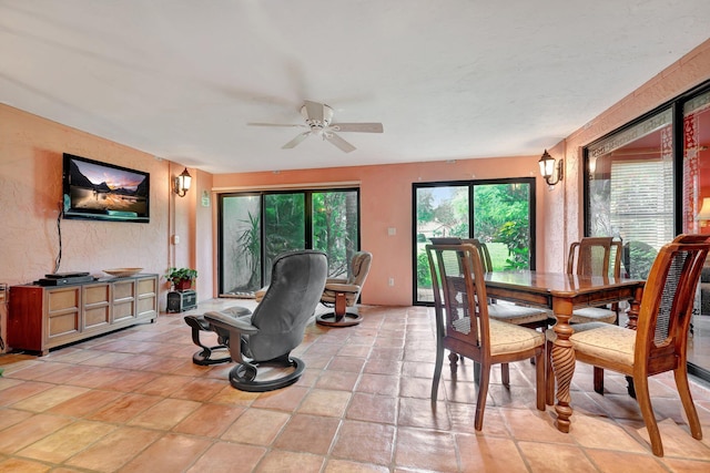 dining room with ceiling fan