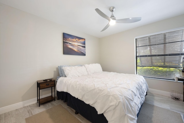 bedroom with ceiling fan