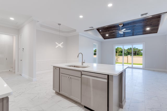 kitchen with sink, an island with sink, crown molding, gray cabinetry, and dishwasher