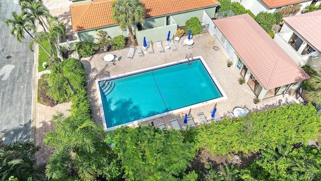 1484 Via Del Sol, Jupiter, FL 33477 - view from above of property with a pool area