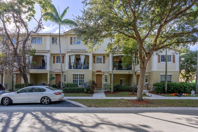 multi unit property with a balcony