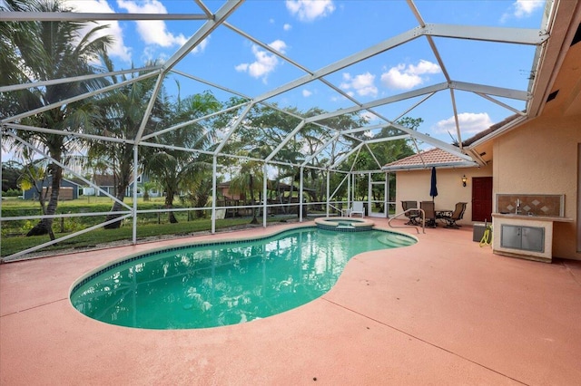 view of pool featuring a lanai, an in ground hot tub, and a patio