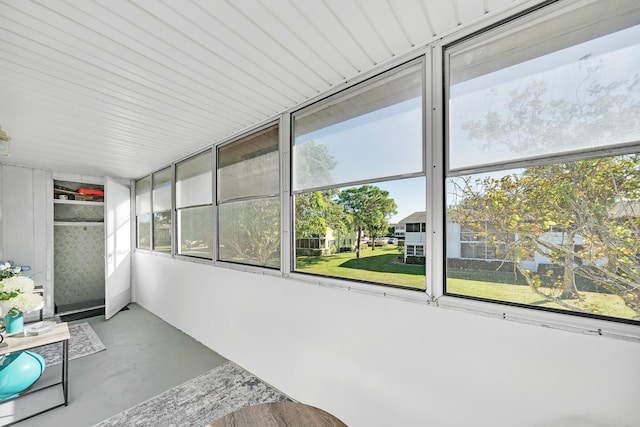 view of sunroom / solarium