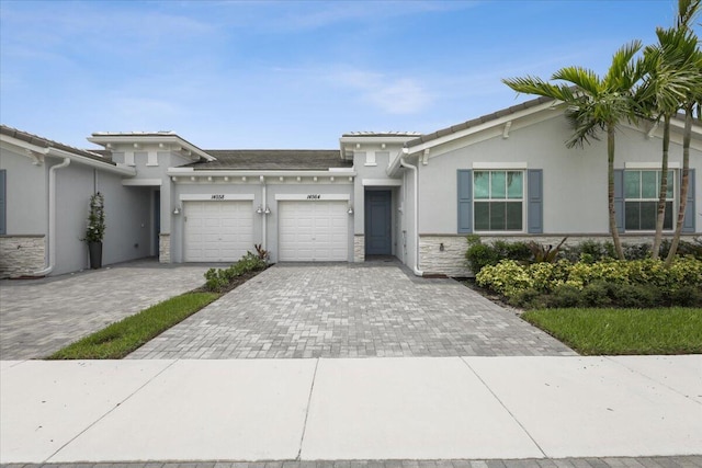 view of front of house featuring a garage