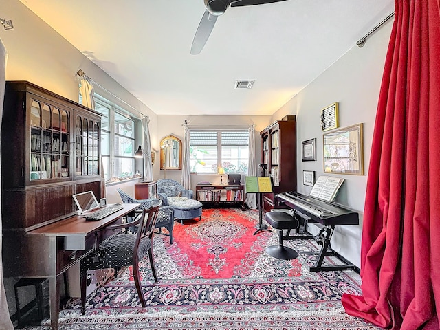 533 SE 28th Cir Unit 533, Boynton Beach, FL 33435 - carpeted office featuring a ceiling fan