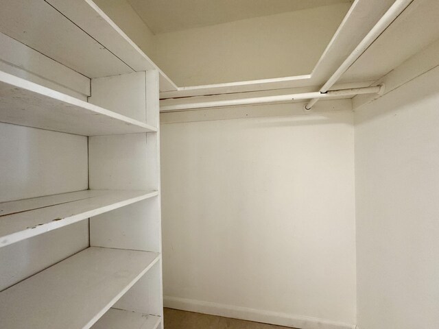 206 Dorchester Unit I, West Palm Beach, FL 33417 - view of walk in closet