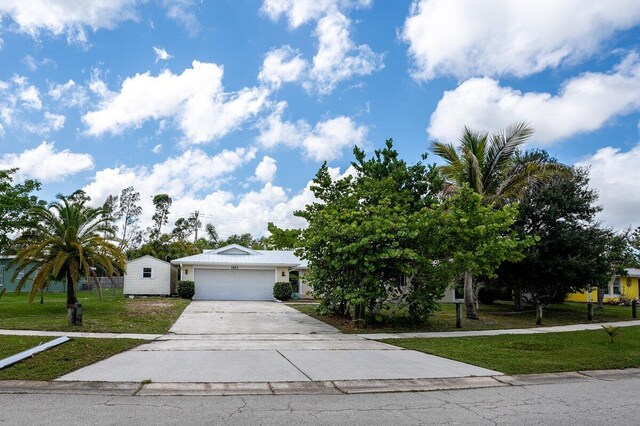 1413 SE San Sovina Ter, Port Saint Lucie, FL 34952